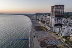 2024-07-05-nocny-lot-dronem-nad-Hotelem-Grand-Blue-Fafa-w-Golem-w-Albanii_065