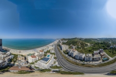 2024-07-11-lot-dronem-nad-hotelami-w-Golem-w-Albanii_panorama_002