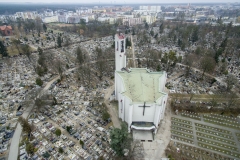 2016-11-11-lot-dronem-na-cmentarzu-na-Alteryleryjskiej-w-Bydgoszczy_093