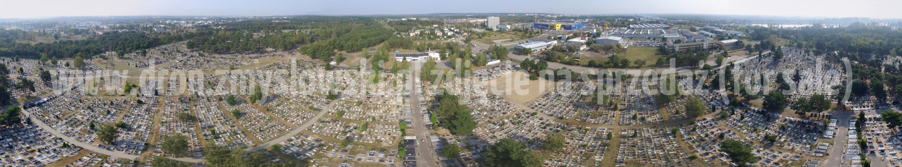 Bydgoszcz - cmentarz na ul. Wiślanej z drona - 2016