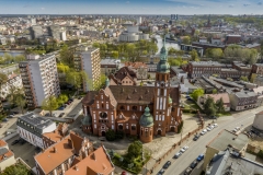 2024-04-06-lot-dronem-nad-kosciolem-Sw-Trojcy-w-Bydgoszczy_457-topaz-sharpen