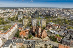2024-04-06-lot-dronem-nad-kosciolem-Sw-Trojcy-w-Bydgoszczy_468-topaz-sharpen
