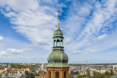 2024-04-06-lot-dronem-nad-kosciolem-Sw-Trojcy-w-Bydgoszczy_565-topaz-sharpen