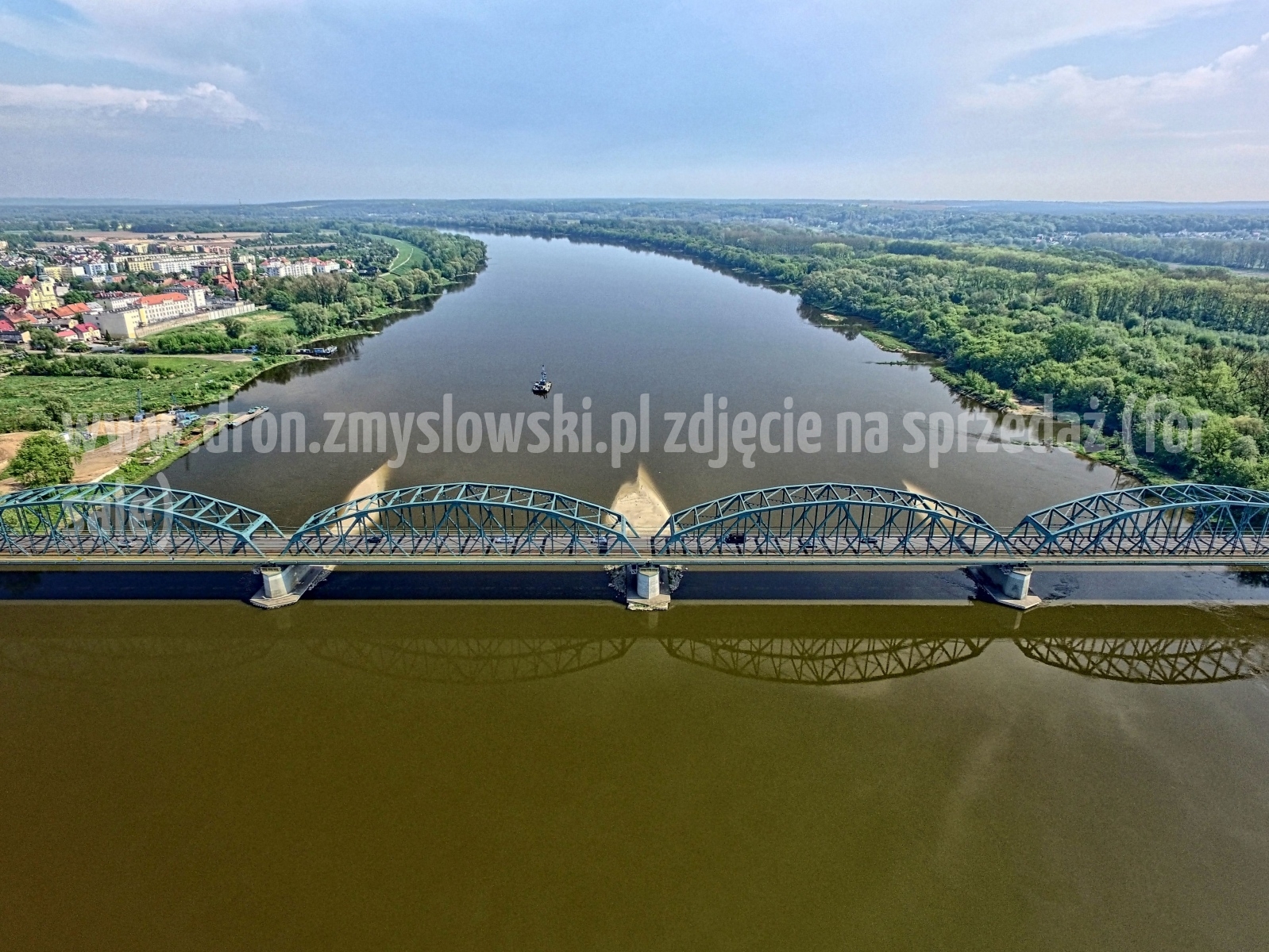 2018-05-03-lot-dronem-w-Bydgoszczy-przy-moscie-na-Wisle_006_HDR_wyprostowany_horyzont