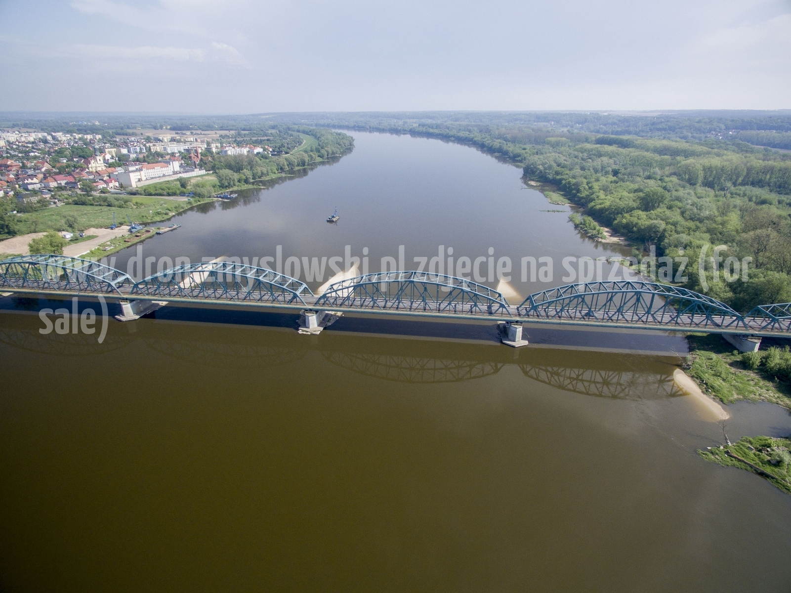 2018-05-03-lot-dronem-w-Bydgoszczy-przy-moscie-na-Wisle_097_wyprostowany_horyzont