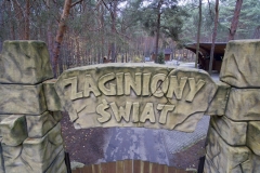 2017-11-18-lot-dronem-w-Myslecinku-zoo-akwarium-terrarium-dzialki-park-dinozaurow-sciezka-rowerowa_042