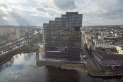 2018-03-09-lot-dronem-w-Bydgoszczy-przy-najwyzszym-budynku-w-miescie_005_wyprostowany_horyzont