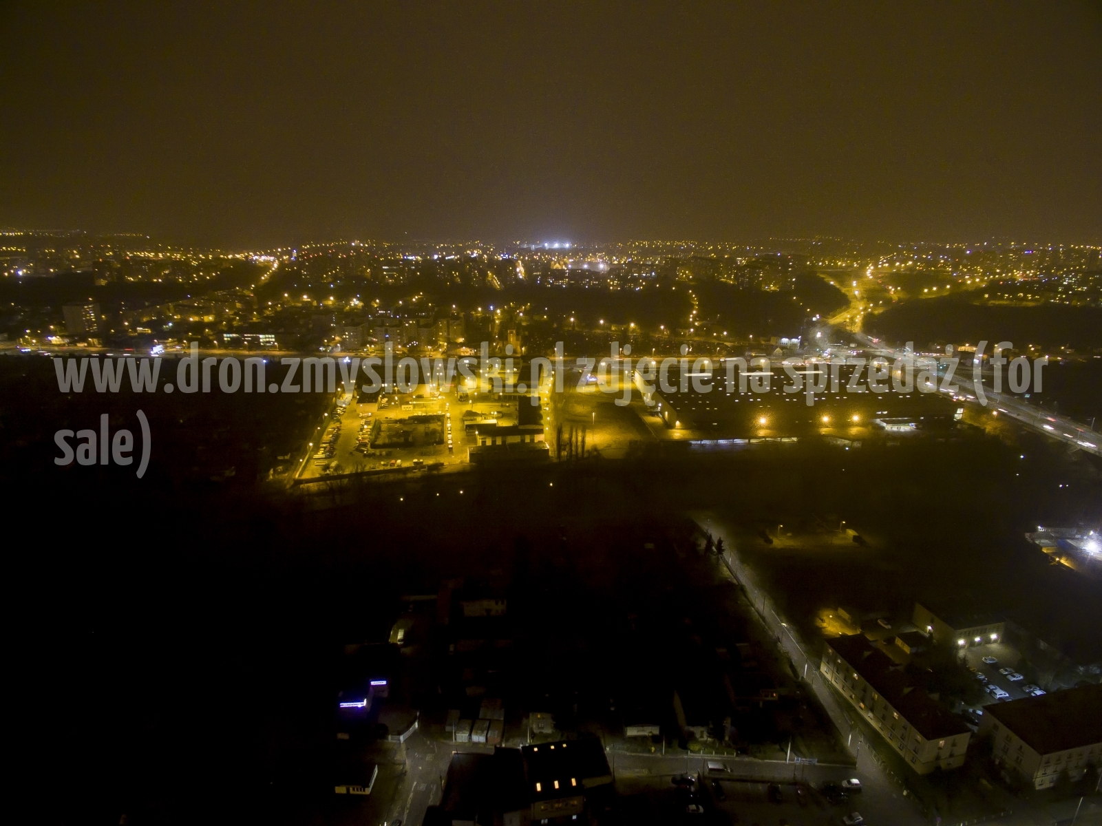 2018-03-23-nocny-lot-dronem-w-Bydgoszczy-ronda-Fordonskie-i-kolo-restauracji-Gerwazy_220