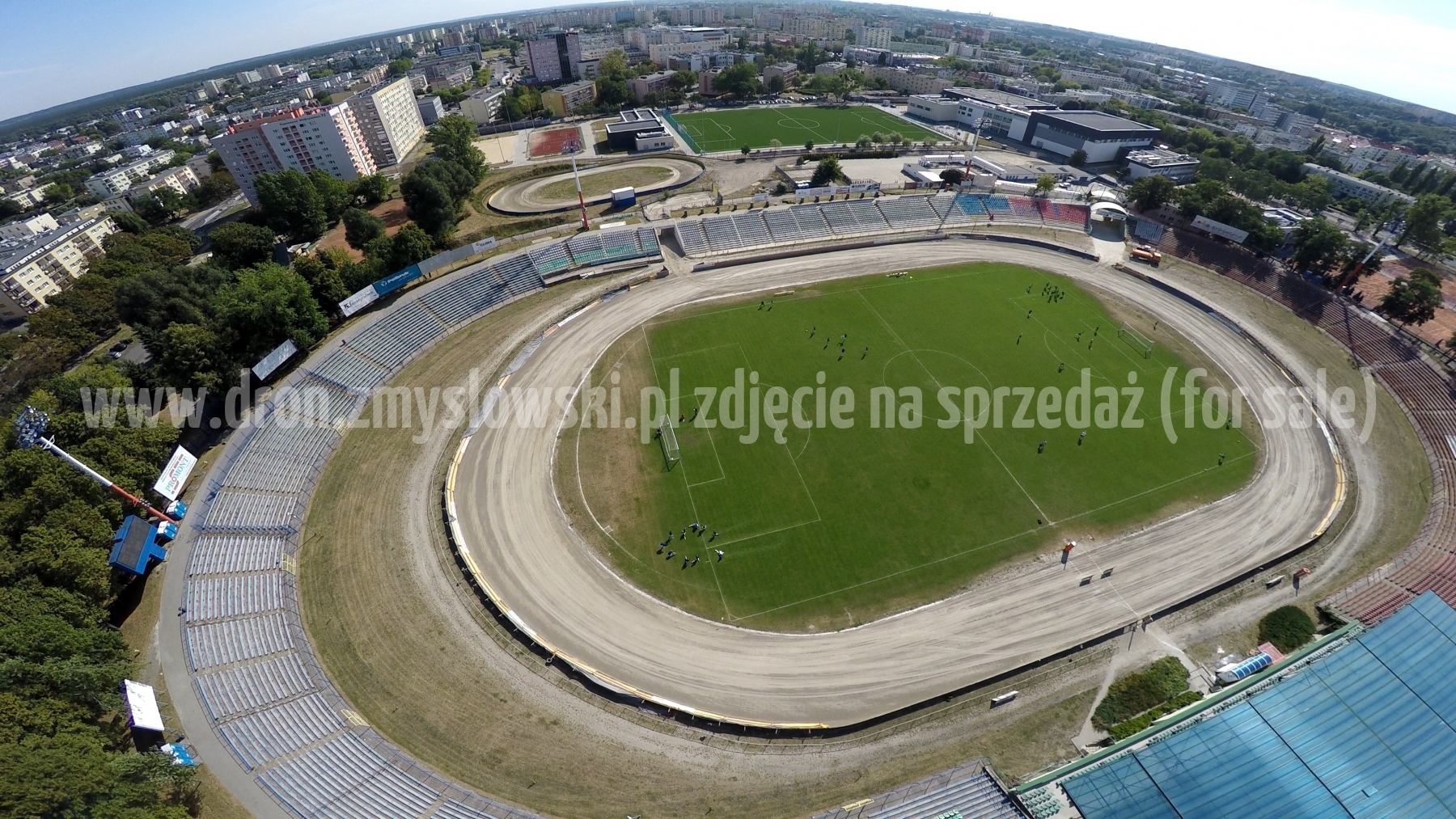2015-08-22-dron-nad-stadionem-Polonii-Bydgoszcz-001