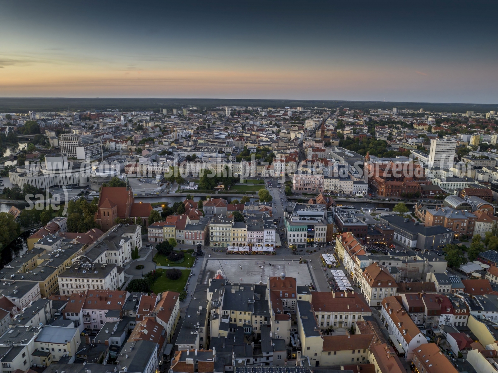 2025-08-16-lot-dronem-na-slubie-w-Bydgoszczy_460-topaz-denoise-sharpen 2025-08-16-lot-dronem-na-slubie-w-Bydgoszczy_460-topaz-denoise-sharpen
