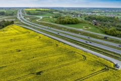 2024-04-28-lot-dronem-w-Grucznie-nad-polem-rzepaku-i-sesja-zdjeciowa-z-udzialem-naszego-nowego-auta_811