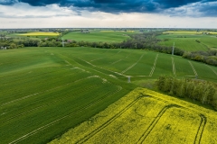 2024-04-28-lot-dronem-w-Grucznie-nad-polem-rzepaku-i-sesja-zdjeciowa-z-udzialem-naszego-nowego-auta_838