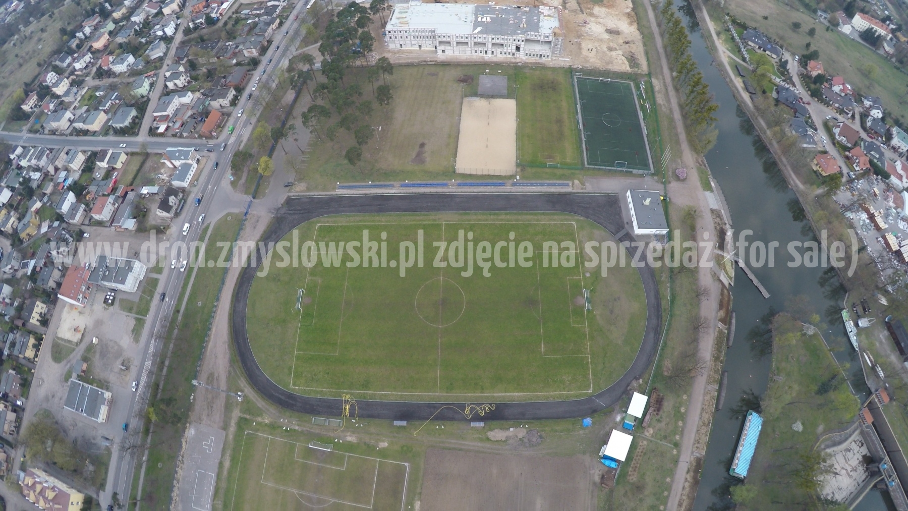 2016-04-12-lot-dronem-nad-stadionem-Gwiazdy-Bydgoszcz-016