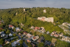 2019-08-05-lot-dronem-w-Kazimierzu-Dolnym-przy-ruinach-zamku_035
