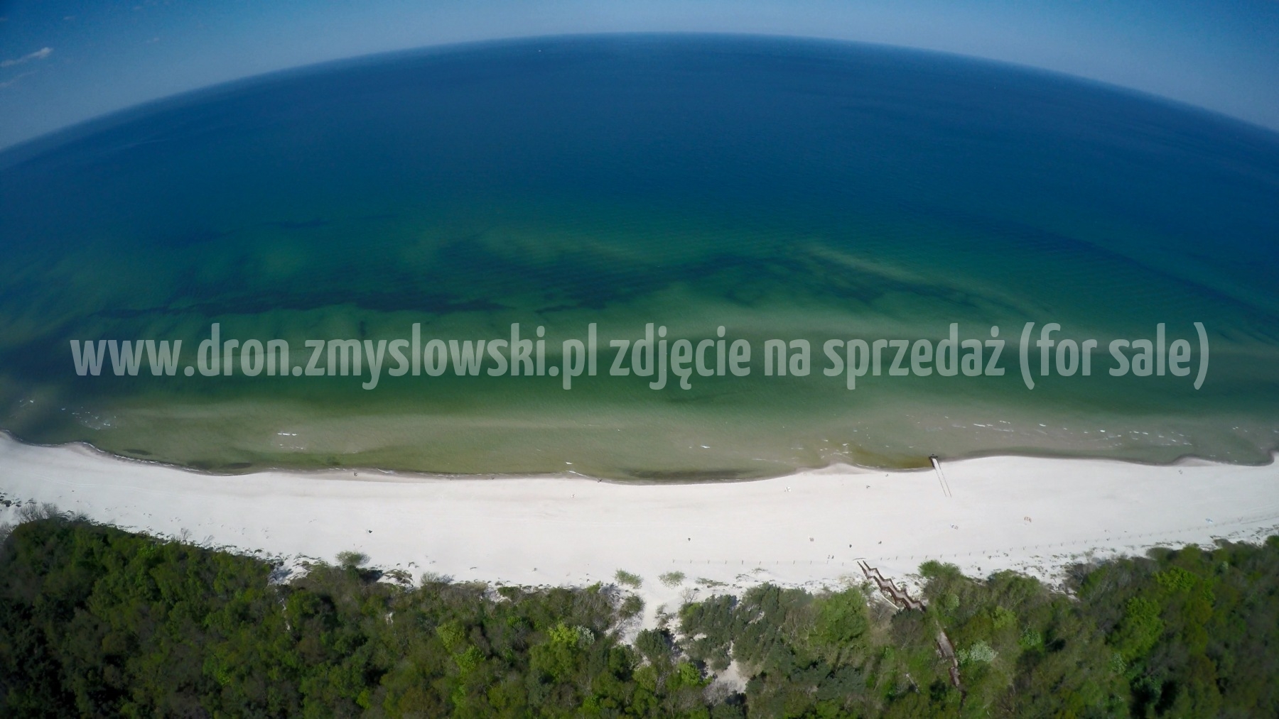 2016-05-10-lot-dronem-w-Kolobrzegu-nad-hotel-tuz-nad-brzegiem-morza-001_016