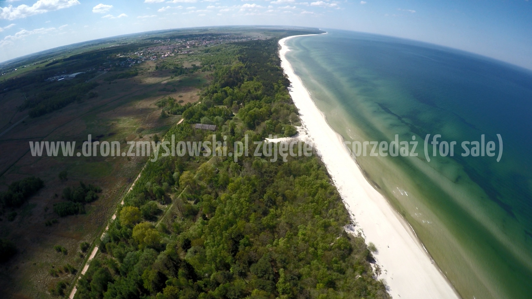 2016-05-10-lot-dronem-w-Kolobrzegu-nad-hotel-tuz-nad-brzegiem-morza-001_019