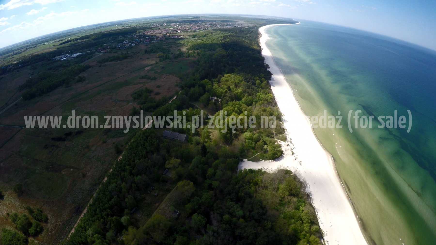2016-05-10-lot-dronem-w-Kolobrzegu-nad-hotel-tuz-nad-brzegiem-morza-001_022