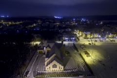 2018-01-17-nocny-lot-dronem-w-Niemczu-przy-kosciele-NMP-060_wyprostowany_horyzont