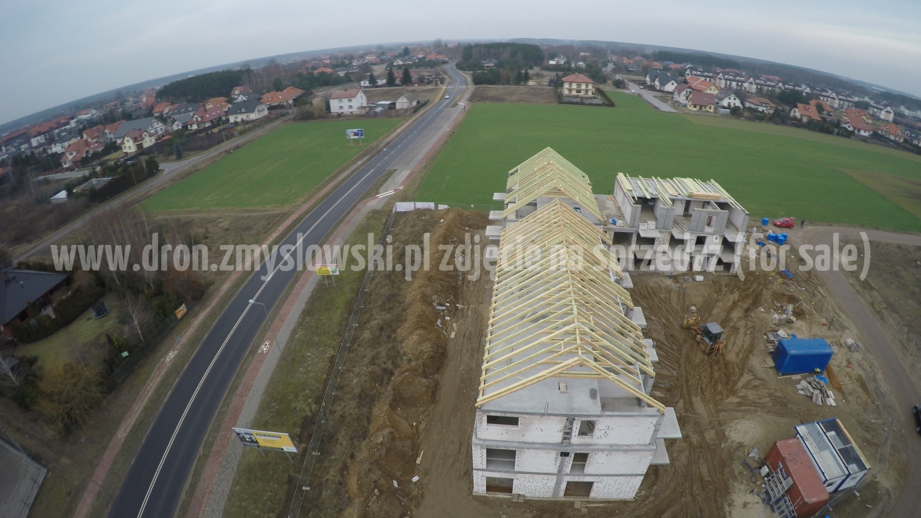 2016-02-06-budowa-Arkadii-3-w-Niemczu-z-drona-szkielet-dachu-030