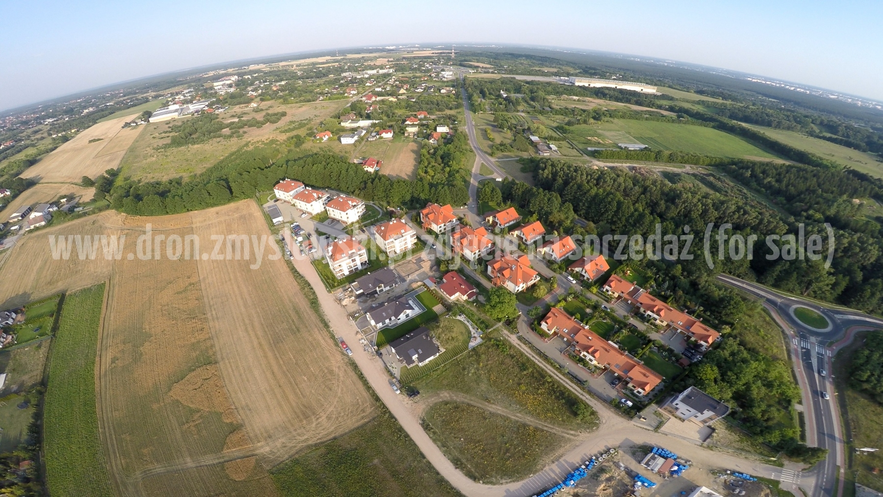 2015-08-04-dron-na-ulicy-Elizy-Orzeszkowej-w-Niemczu-budowa-Arkadia-3-003