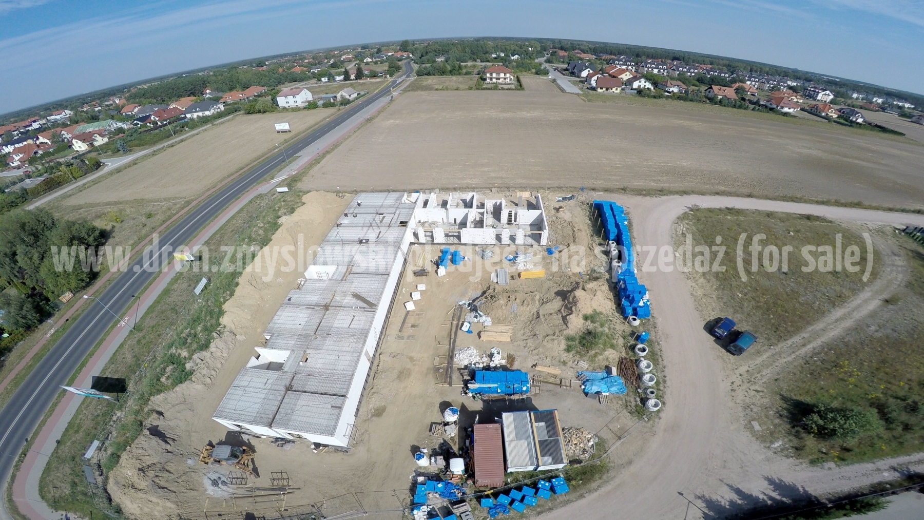 2015-08-30-dron-na-ulicy-Elizy-Orzeszkowej-w-Niemczu-budowa-Arkadia-3-001