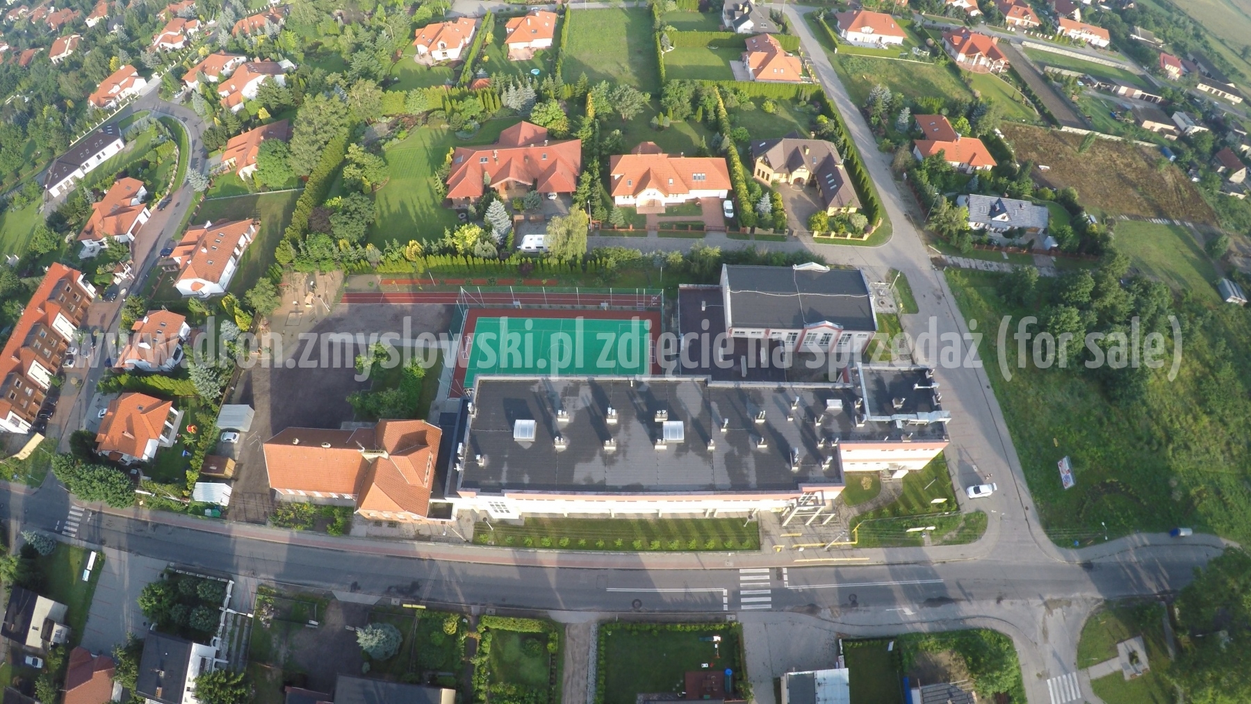 2016-06-26-lot-dronem-nad-szkola-podstawowa-w-Niemczu-001-016