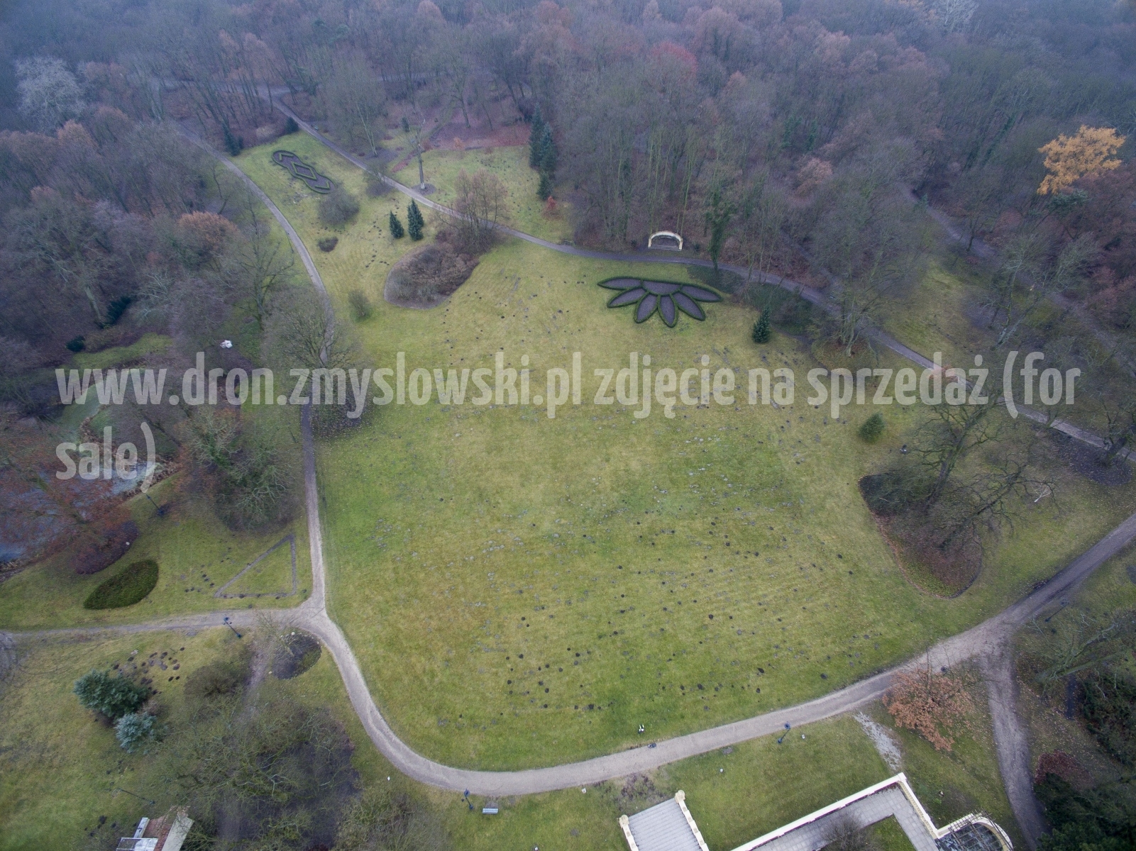 2016-11-26-lot-dronem-nad-palacem-w-Ostromecku_103