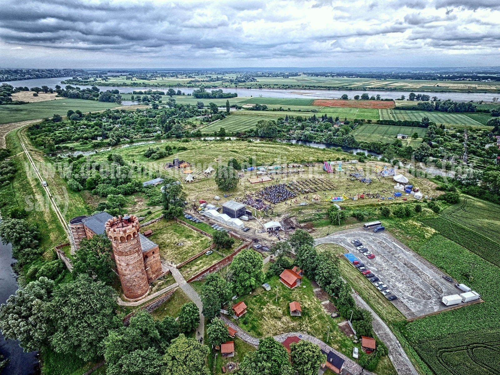 2017-06-24-lot-dronem-na-Dniu-Papiernika-i-swietowanie-Jubileuszu-50-lecia-022_HDR