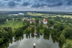 2024-06-22-lot-dronem-na-slubie-w-Wierzchucinie-Krolewskim-i-Koronowie_398-topaz-sharpen