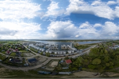 2024-04-27-lot-dronem-nad-hotelem-Solmarina-w-Wislance_panorama_001