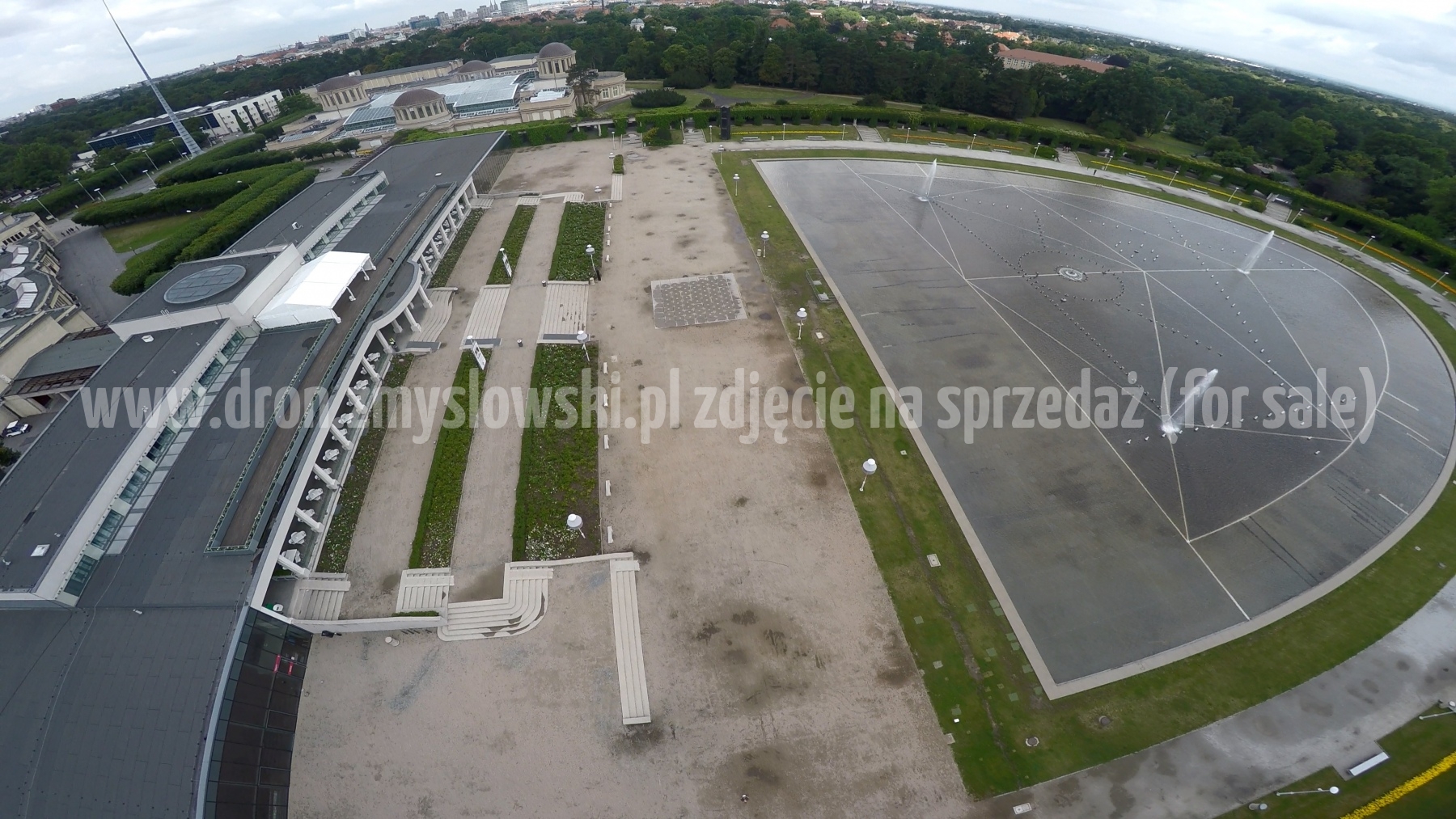 2015-07-15-Wroclaw-dzien-5-dron-nad-Hala-Stulecia-005