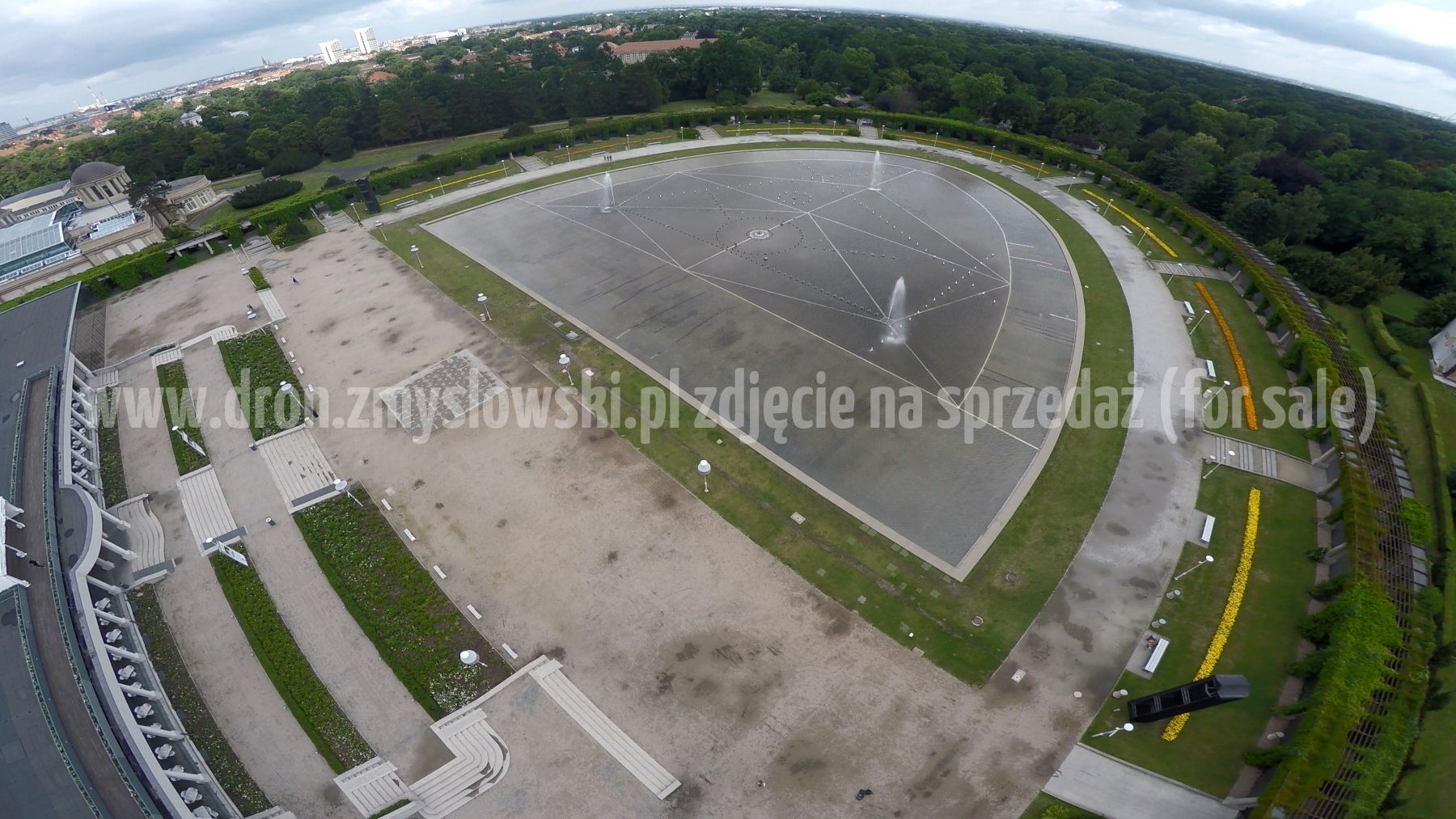 2015-07-15-Wroclaw-dzien-5-dron-nad-Hala-Stulecia-010