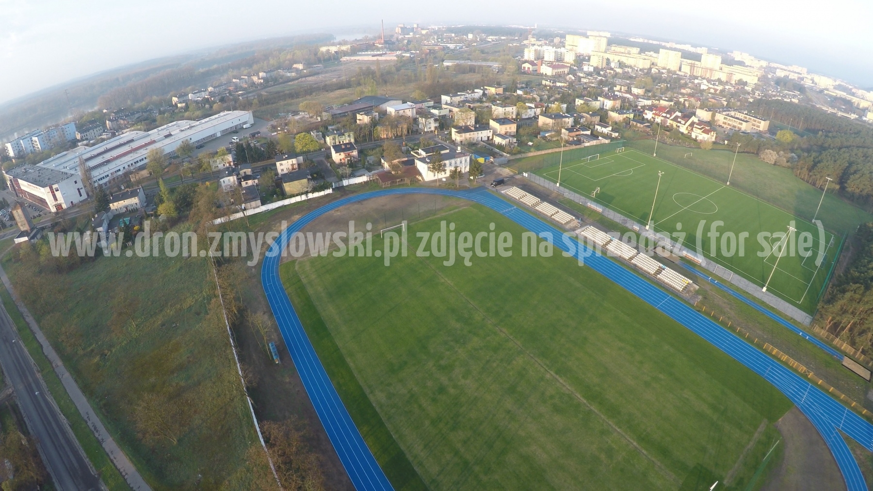 2016-04-16-lot-dronem-na-ulicy-Sielskiej-Zawisza-Bydgoszcz-002_002